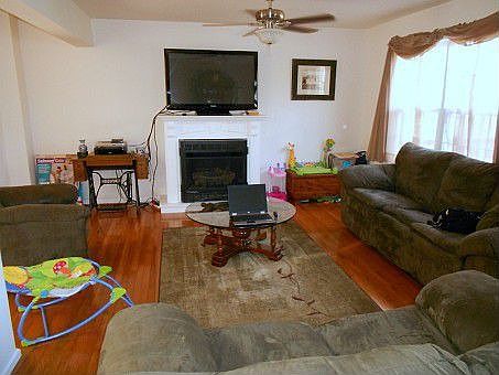 3rd image of 237 American Dr