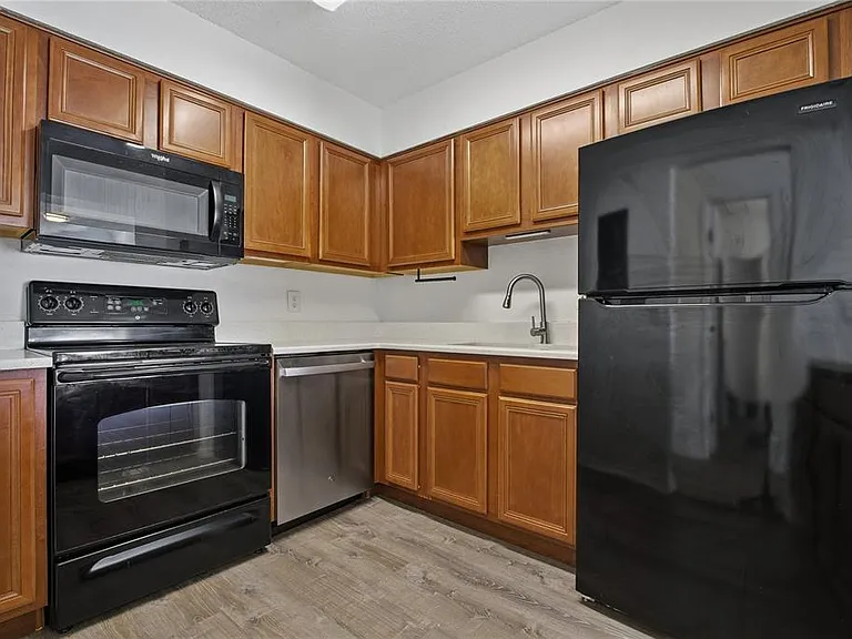 643 Haven Pl #643 — Photo 7