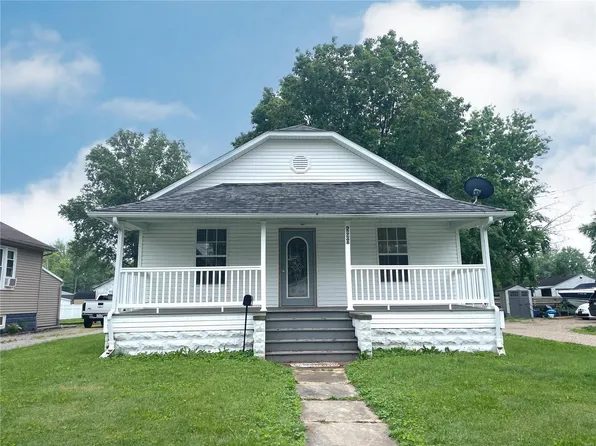 590 W Chester St, Venedy, IL 62263