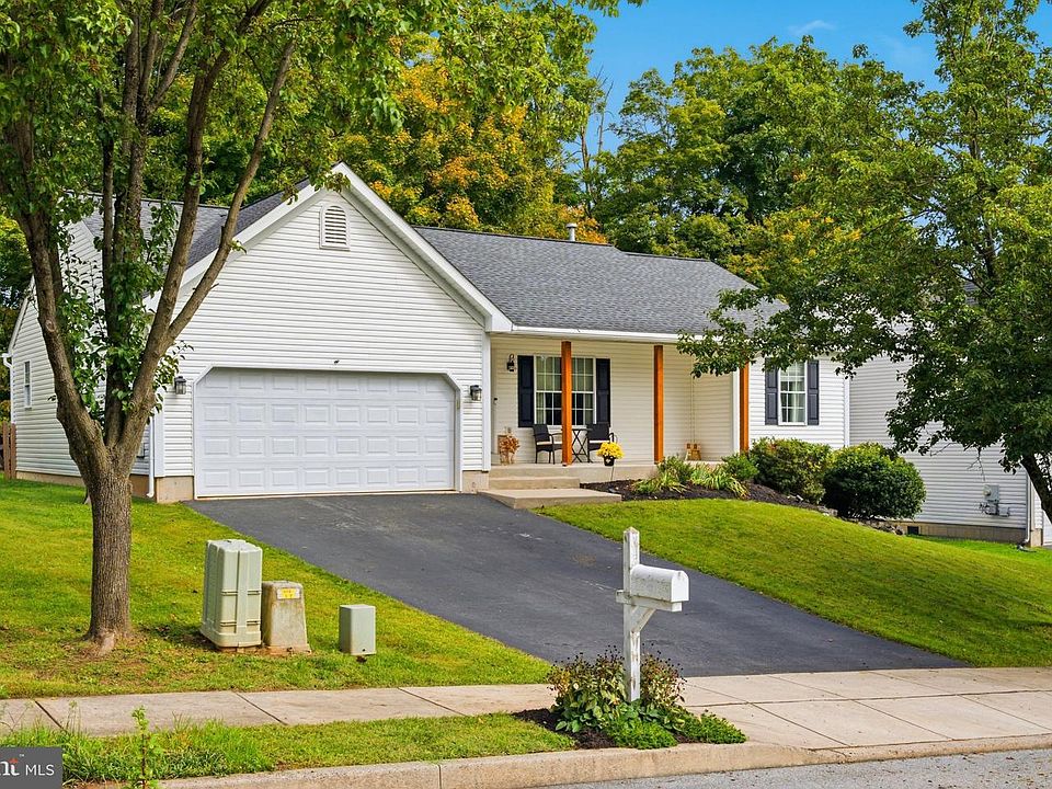 1st image of 41 Rock Haven Ct