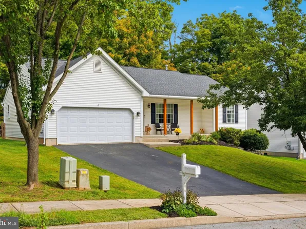 41 Rock Haven Ct, Reading, PA 19606