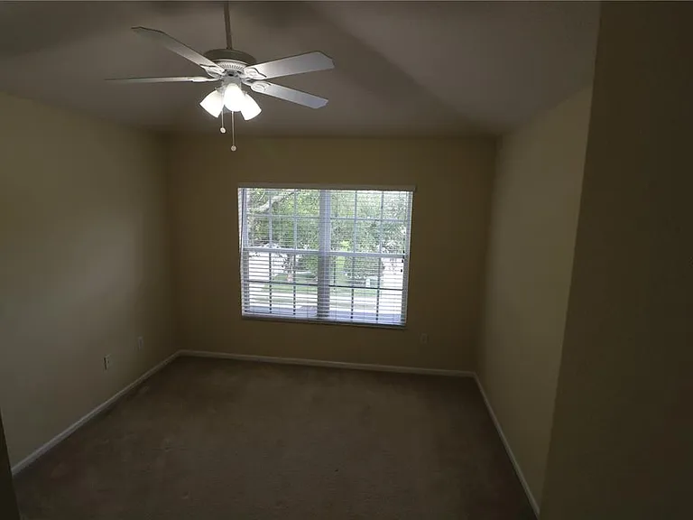 4866 Pond Ridge Dr — Photo 36