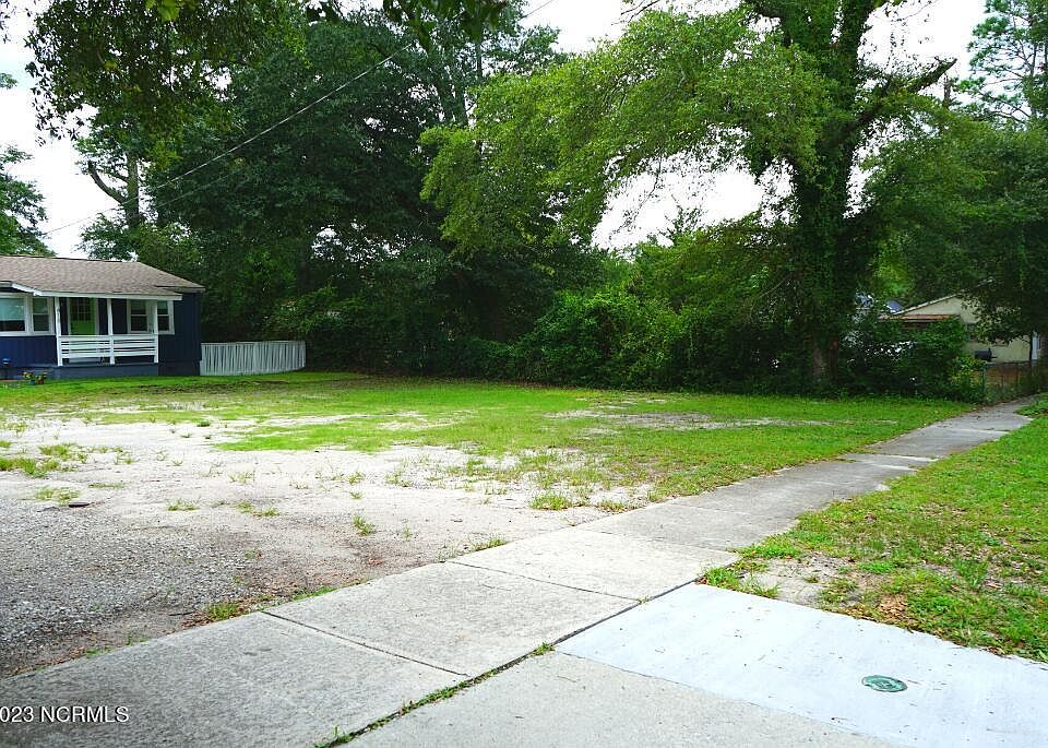 2nd image of 416 Wright Street