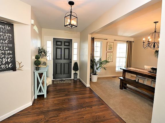 3rd image of 1760 Westlake Cir