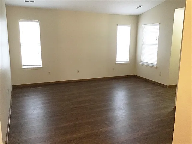 8539 Coralberry Ln — Photo 6