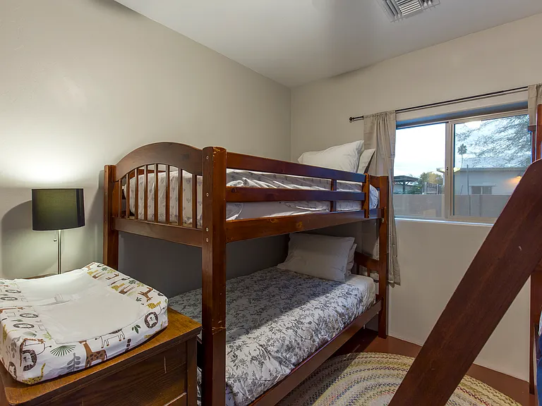 3816 E Lee St — Photo 18