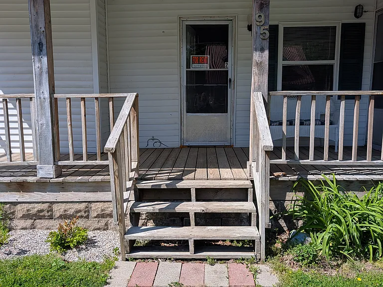95 Main St — Photo 1