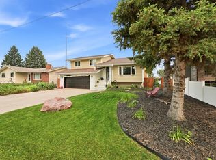218 S 8th Ave NE, Sundre, AB T0M1X0