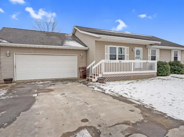 3869 Wheeler Rd, Fowlerville, MI 48836