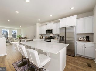 472 Monte Farm Rd, Mount Laurel, NJ 08054