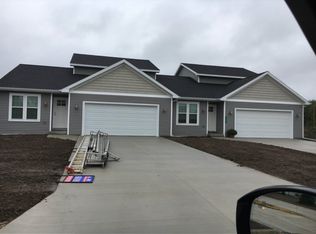 184 Abbey Ln, Freeland, MI 48623
