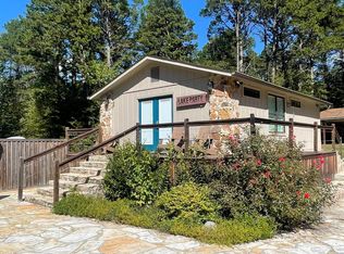 99 Lochland Dr, Greers Ferry, AR 72067