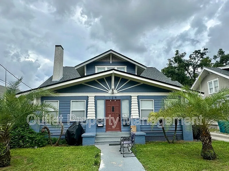 129 E Concord St #5