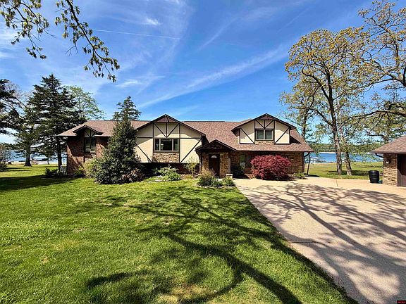 3rd image of 2668 Mallard Point Rd
