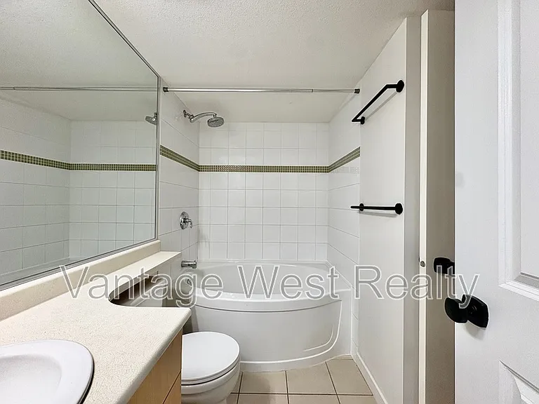 555 Yates Rd #410 — Photo 24