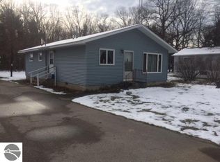 112 E South Airport Rd, Traverse City, MI 49686