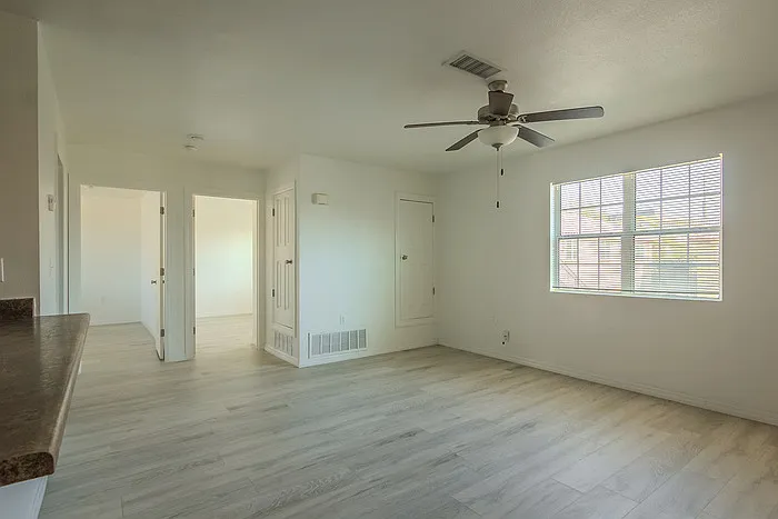 2413 Tremont Ave #B3 — Photo 18