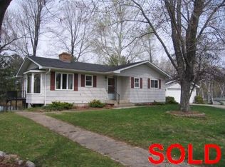 165 Pond Ct, Iola, WI 54945
