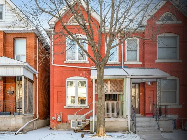 88 Clyde St, Hamilton, ON L8L 5R4