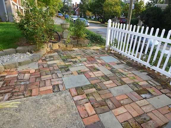 3rd image of 3056 Taylor Ave