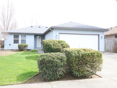 647 SW Larch Rd, Grants Pass, OR, 97526
