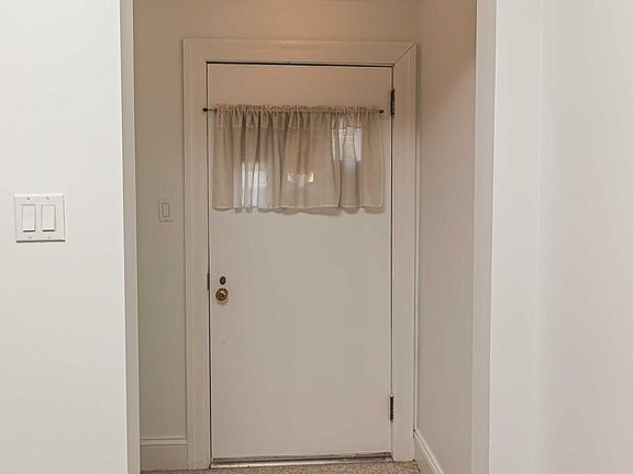 4th image of 1714 Rose Street