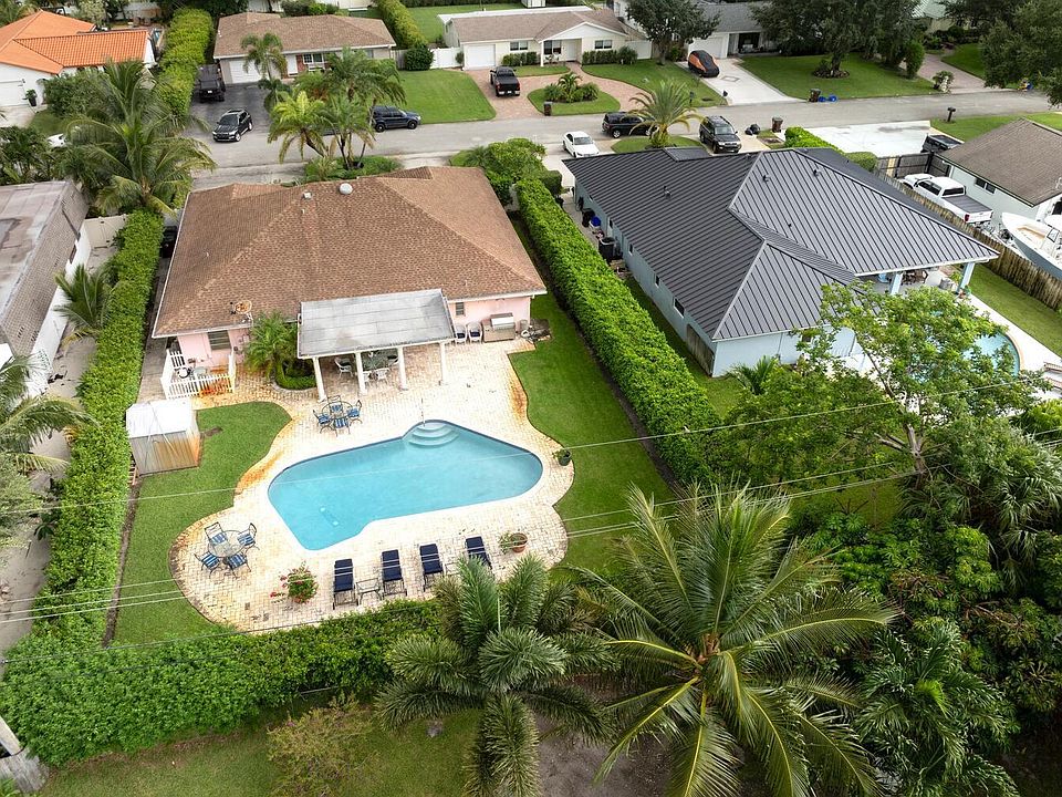 1st image of 1912 Antigua Road
