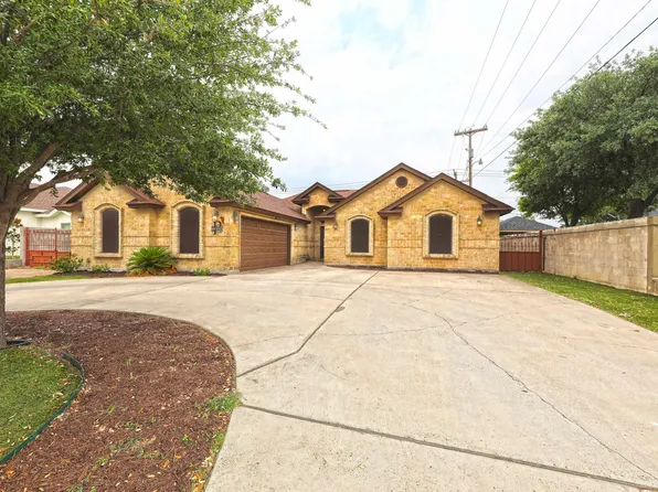 1812 Avenida Los Presidentes, Laredo, TX 78046