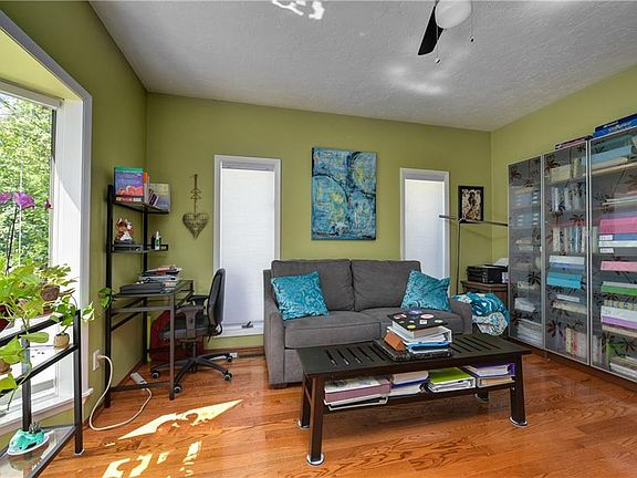 4th image of 30909 Huntington Woods Pkwy