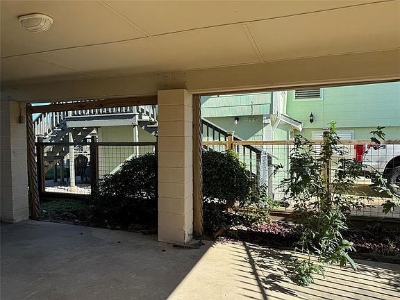 2nd image of 182 Barracuda Street