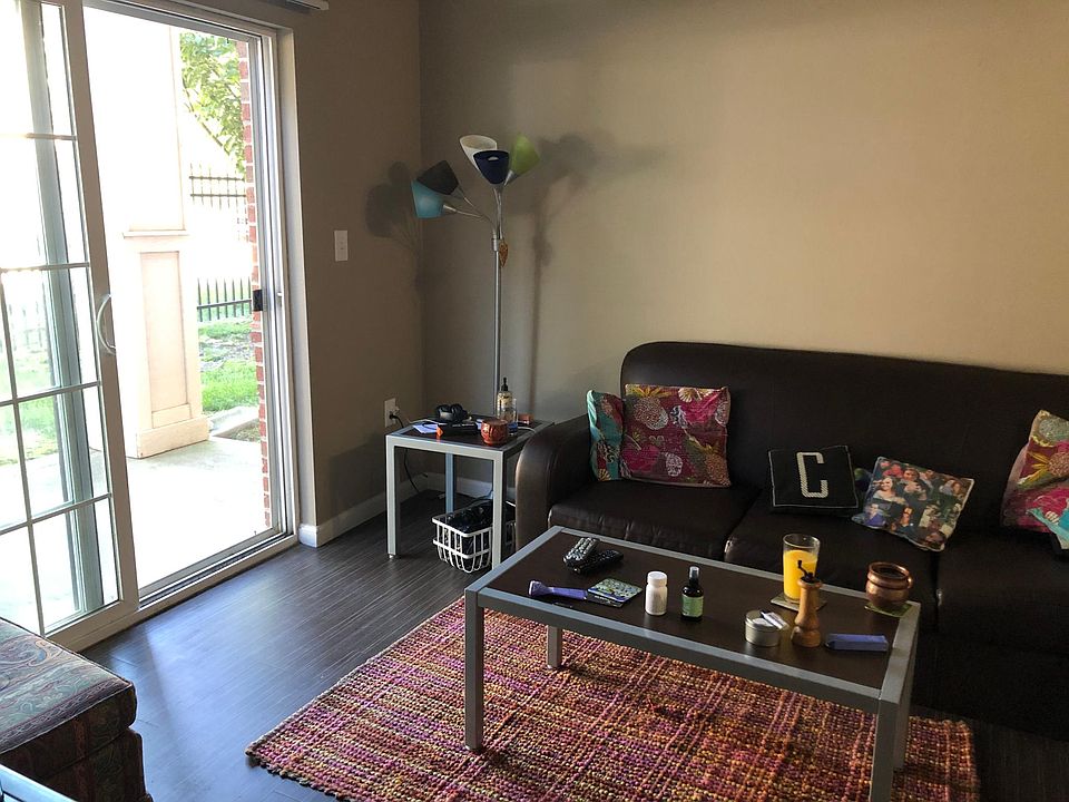 1st image of 498 Angliana Ave #4105