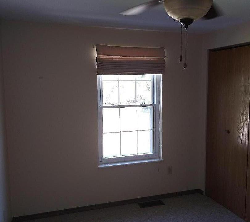 2091 Chapel Dr Fairborn OH Zillow