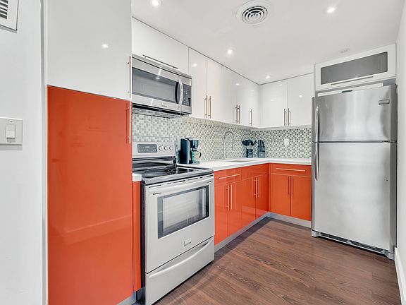 5th image of 5555 Collins Ave APT 8P