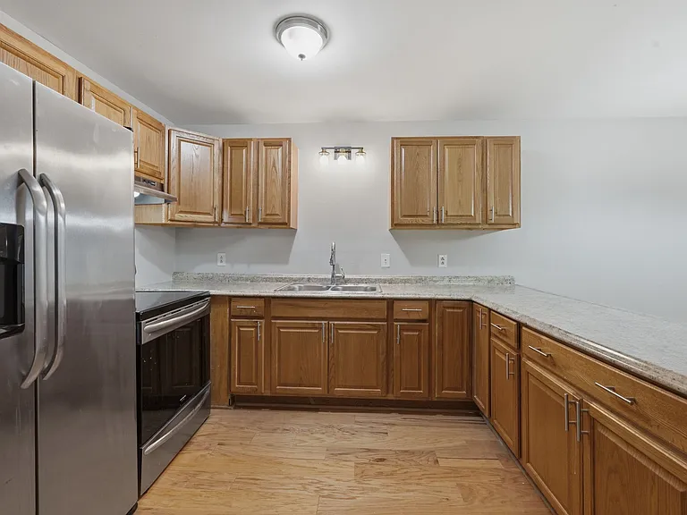 815 Ashlawn Pl — Photo 9