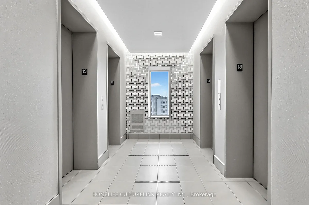 Building Photo - 2885 Bayview Ave #1323