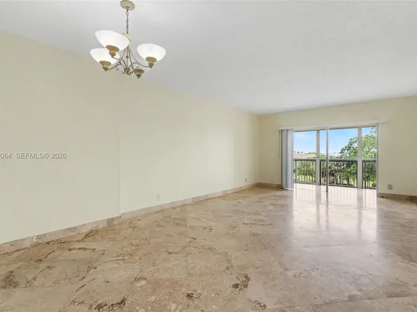 4200 Hillcrest Dr APT 408, Hollywood, FL 33021