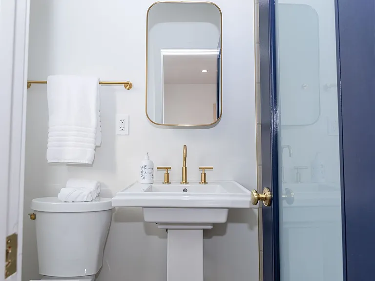 210 S Hamilton Dr #9 — Photo 14