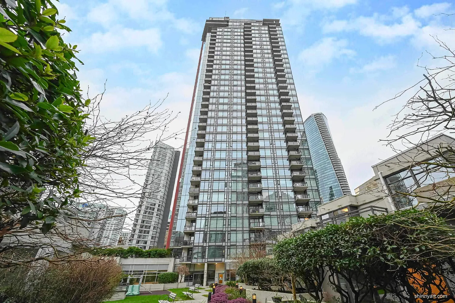 1211 Melville St #303 photo 1
