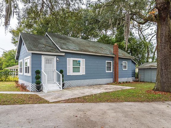 3rd image of 1469 Joseph St