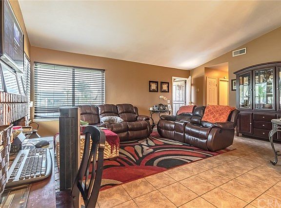 2nd image of 22764 Glendon Dr