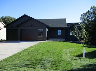 884 Poplar Dr SE, Kimball, MN 55353