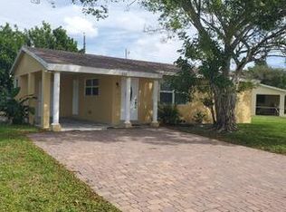516 NW 8th Ct, Boynton Beach, FL 33426