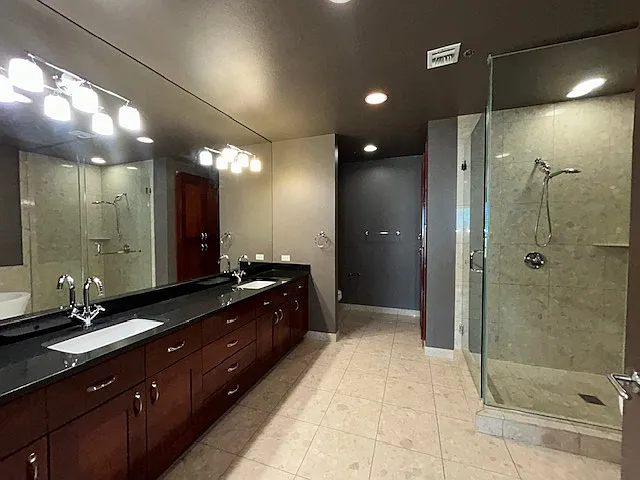 4525 Dean Martin Dr — Photo 15