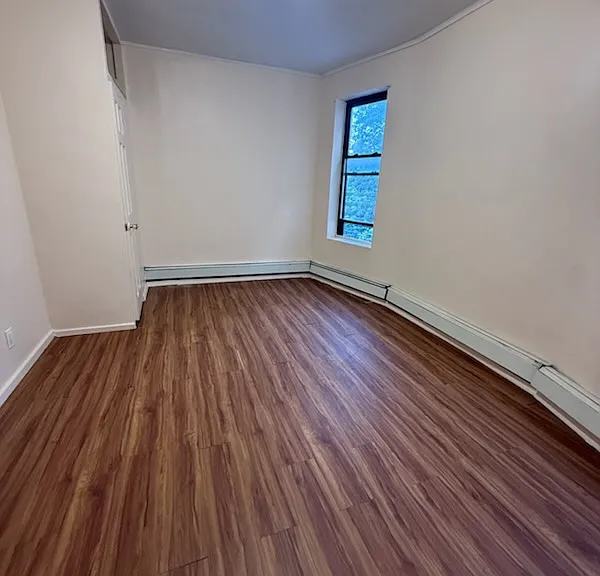 2318 Gleason Ave #2 — Photo 6