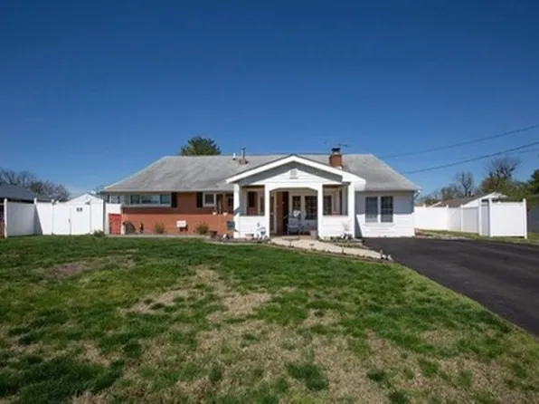 6402 Cottonwood Dr, Alexandria, VA 22310