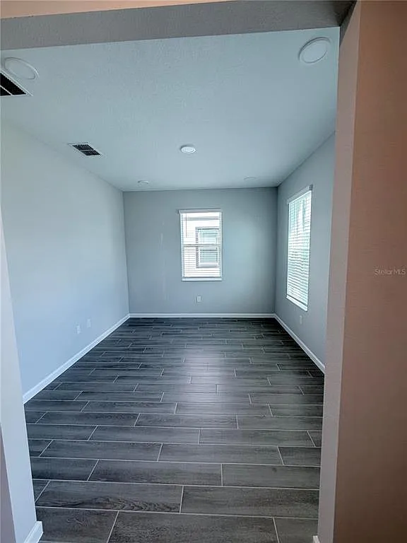 4 bed, 2.5 bath, 1833 sqft, $2,600 — Photo 2