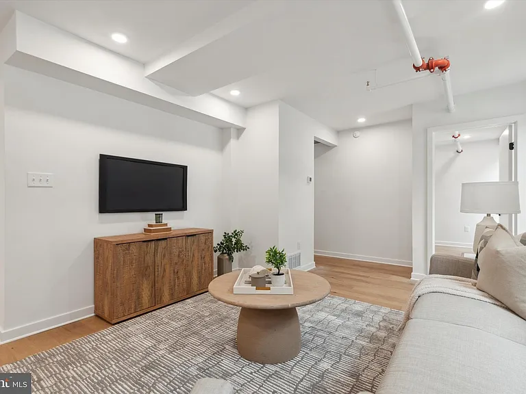 1416 Frankford Ave #206 — Photo 13