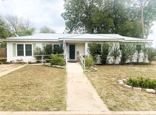 1412 Oliver St, Weatherford, TX 76086