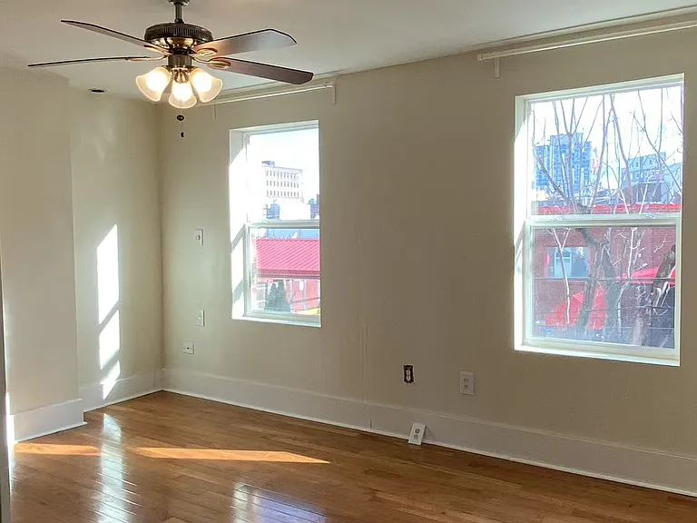 1113 Brandywine St — Photo 5