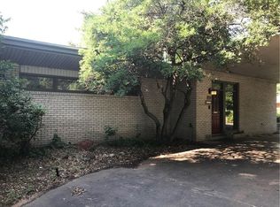 2504 Walnut Rd, Norman, OK 73072